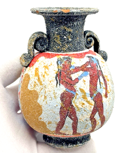 Hand-Painted Greek Style Vase w Boxing Figures – 11cm Tall – 193g – Damaged Rim - Picture 12 of 17
