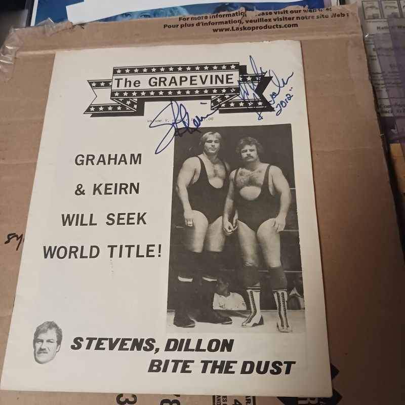 WRESTLING RARE THE GRAPEVINE MAGAZINE PROGRAM NWA/WWE/WWF/MID SOUTH/AWA/WCCW/UFC