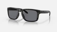 OAKLEY SI HOLBROOK SUNGLASSES MULTICAM BLACK CAMO / GREY OO9102-93 TANARD ISSUE