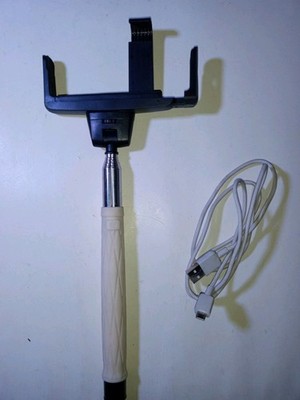 Selfie Stick Universal Micro-USB Holder Telescopic Arm Cable Wall Charger White