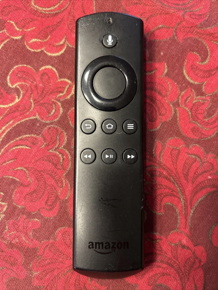 Transmisor multimedia Amazon Fire TV 1ª generación HD CL1130 con control remoto por voz incluido Foto 4 de 4