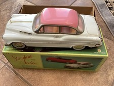 Standard Sedan Voiture Friction Powered Vintage Toy car MF322mOriginal Box.