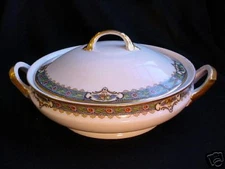 COVERED VEGETABLE TUREEN round CLAYTON CROWN IMPERIAL