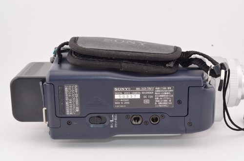NEAR MINT Sony DCR-TRV17 Digital Handycam Mini DV Camcorder Video Camera JAPAN - Picture 13 of 16