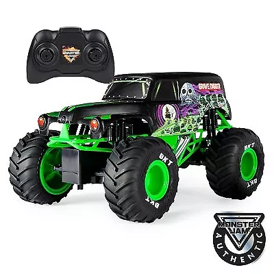 Monster Jam, Official 12-Pack of 1:64 Scale Die-Cast Monster Trucks for  Boys and Girls, Kids Toys for Ages 4-6+,  Exclusive