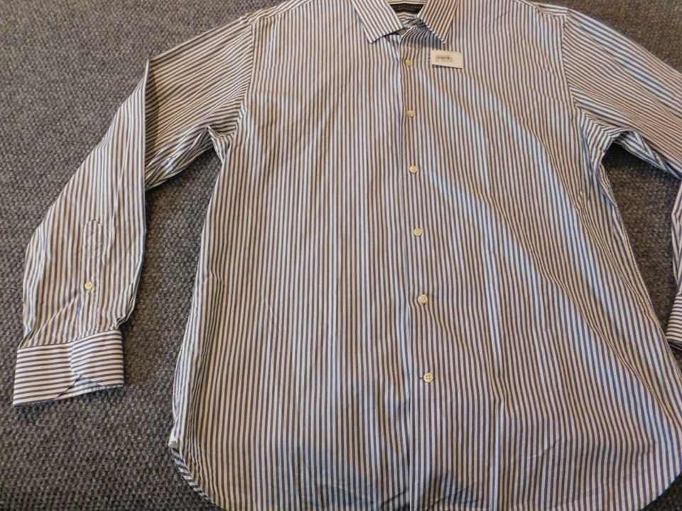 Bloomingdales Mens shirt Extra Large blue button up The Mens Store striped - Image 3 of 4