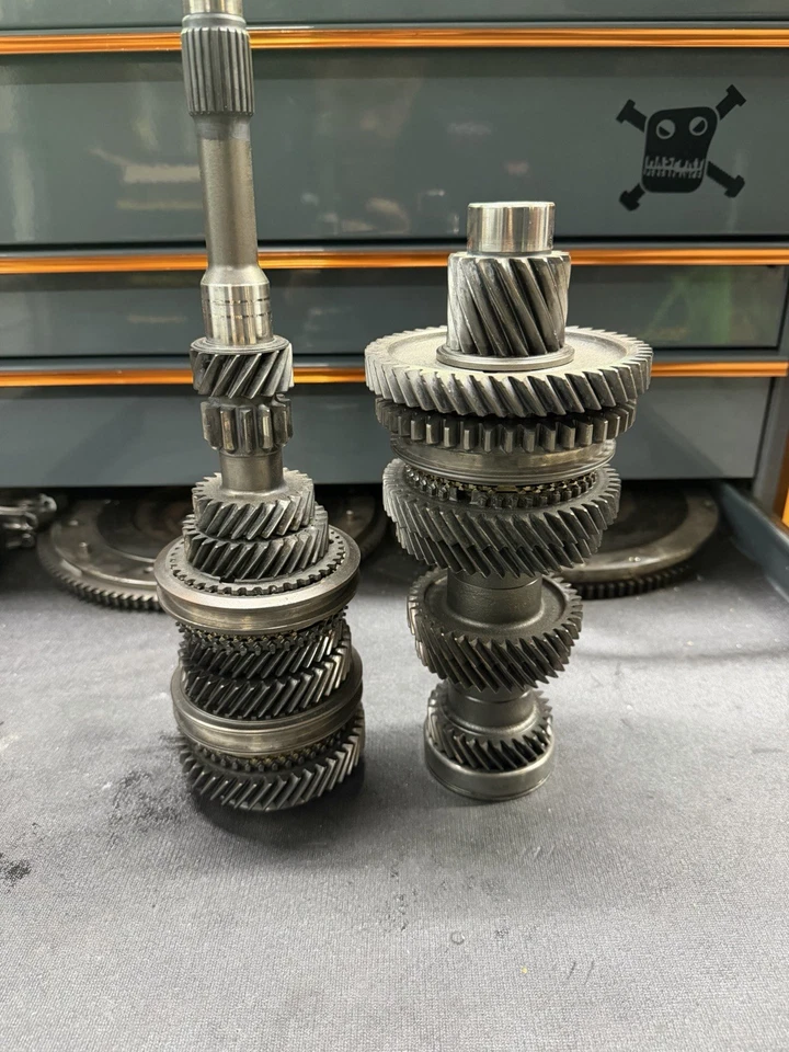 Conjunto de engranajes de transmisión manual Honda Civic Si 2006-2010 K20Z3 K20 OEM Foto 3 de 4