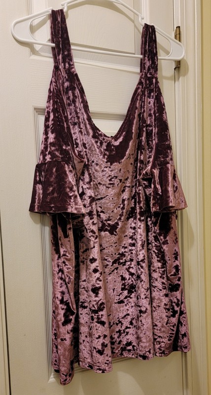 TORRID Size 4, Dusty Rose Velvet Cold Shoulder Blouse, Excellent Condition 