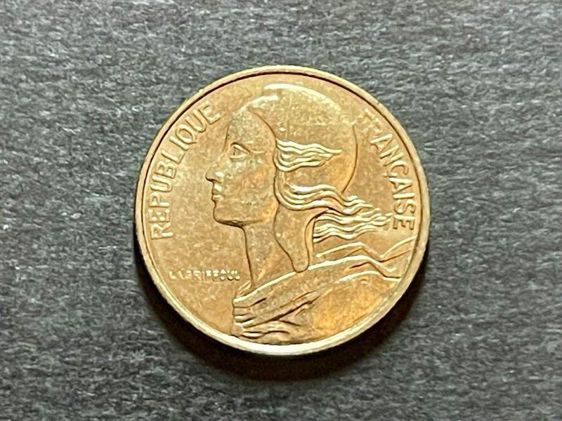 France 🇫🇷 5 centimes • 1996 - KM#933 - 17mm -We Combine Shipping!