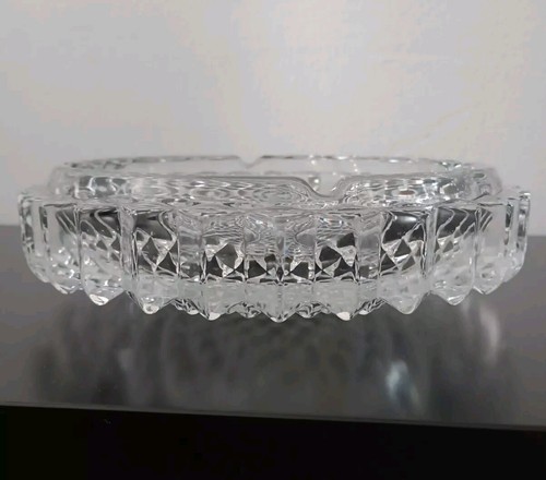 Heavy Cut Glass Tray for Home and Office 19.5cm Diameter - Picture 4 of 8