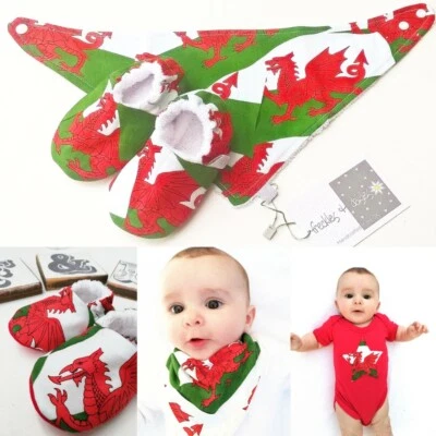 FRECKLES AND DAISIES Wales Flag Baby Bib and Shoe Set