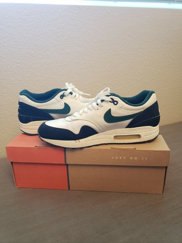 nike air max 1 forest green