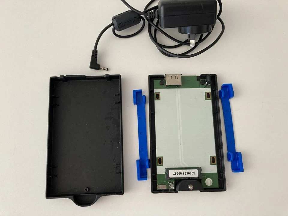 Addonics RSACS Ruby Pocket External Drive Case ESATA holds 2.5" SATA I / II - Image 3 of 4