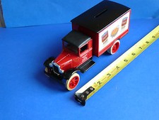 CAMPBELL'S ERTL 1931 HAWKEYE MOTOR TRUCK BANK/ Lock key 1/34 scale - Model 7665