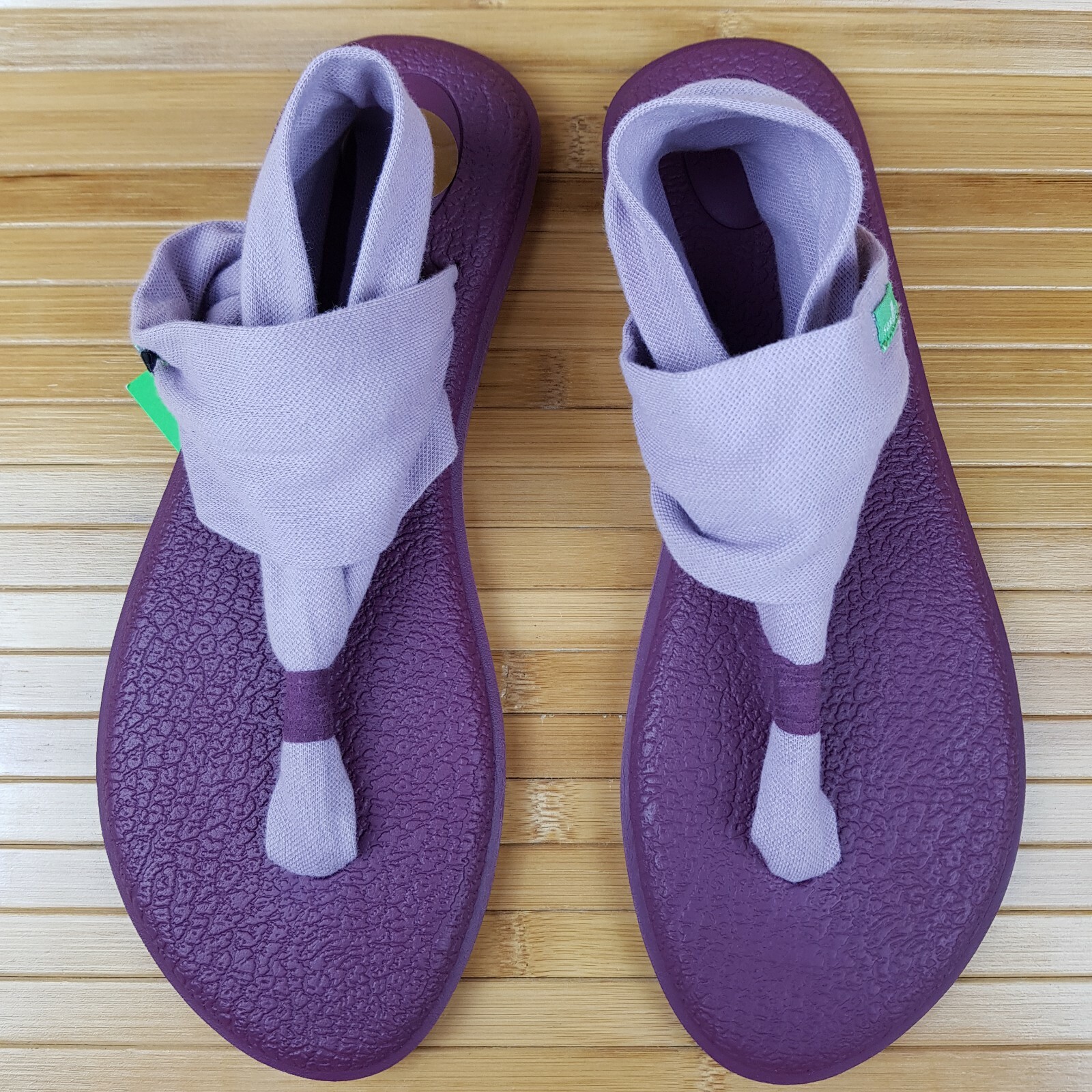 purple sanuks