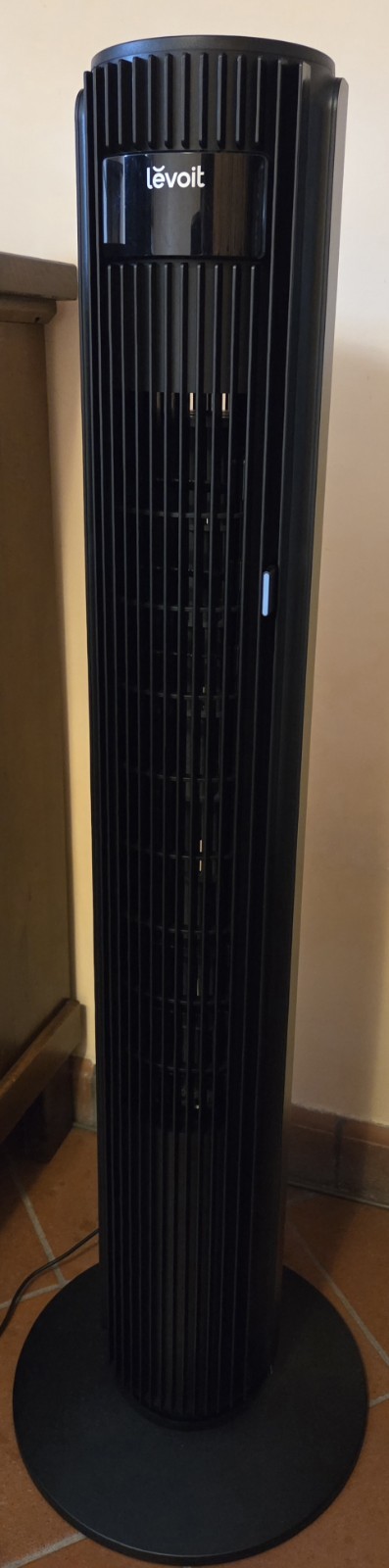 Levoit Ventilatore a Torre Wi-Fi| 7,9m/s| 108 cm, Nero Elegante
