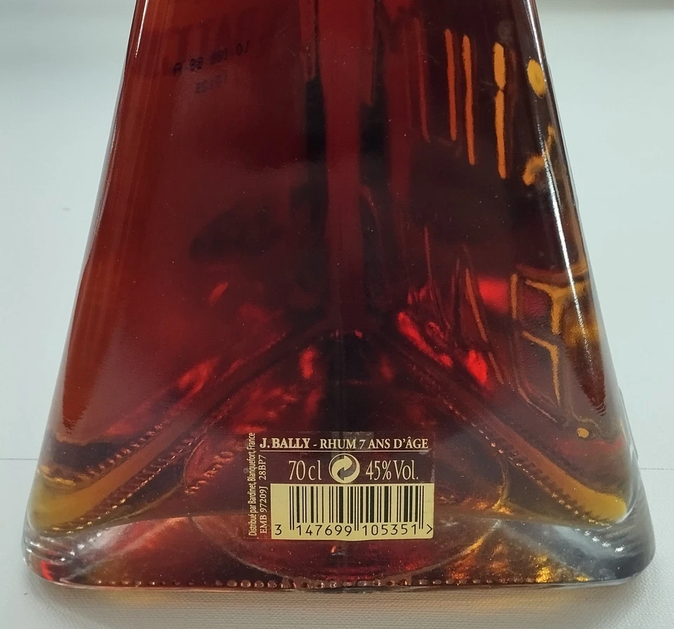 Rum Agricole "Piramide" Bally 7 Years Old - Immagine 3 di 4