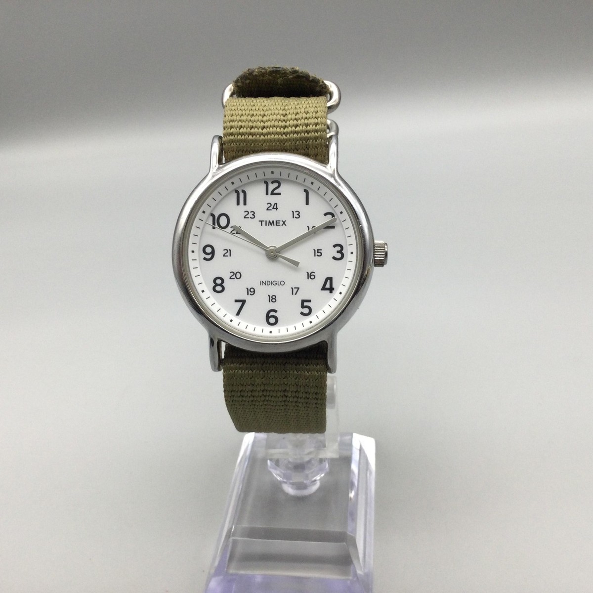 Timex Weekender Mens Watch 38mm Green Nylon Indiglo Silver Tone