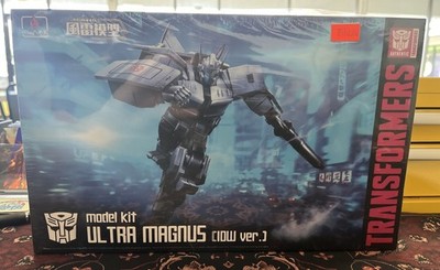 Flame Toys Model Kit Series Transformers Ultra Magnus [IDW ver.] New Unopened
