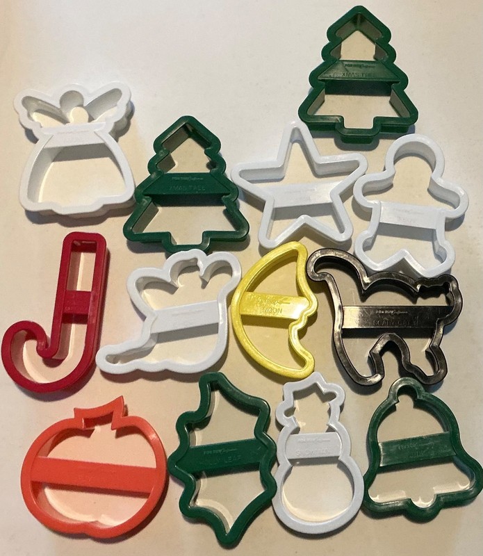 Fox Run Cookie Cutters Lot of 13 Christmas Halloween Candy Cane Holly Pumpkin ++