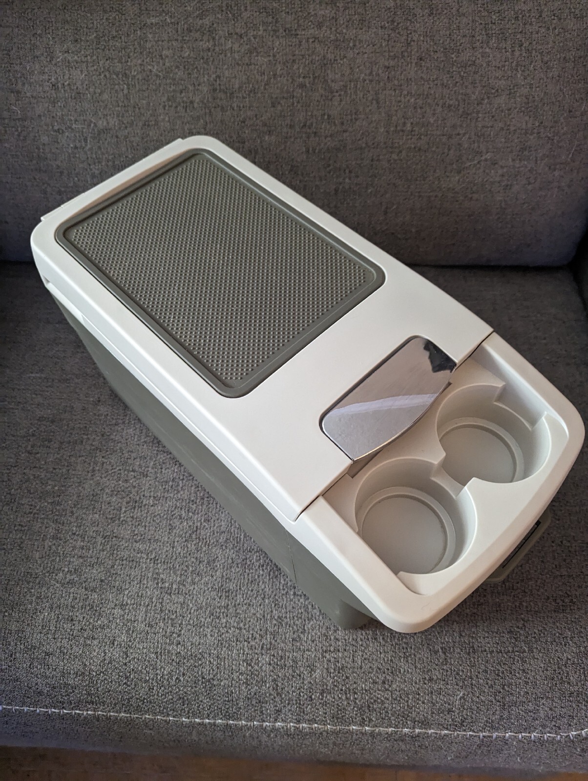 Sharper Image S1551 hot+cool vehicle Center Console Car snack box ...