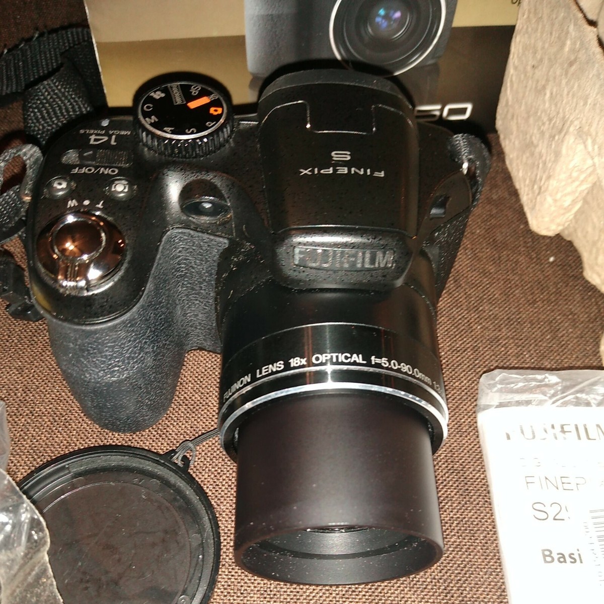 Fujifilm Finepix S2950 Digital Camera and 16 -SD Card