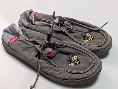 SIMPLY SOUTHERN  Gray Lace Up Loafers Sneakers With Bumble Bee Women's Size 6