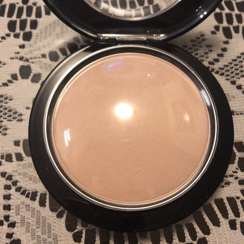 BNIB, 100% Authentic MAC Mineralize Skinfinish In “WARM ROSE" - Picture 3 of 4