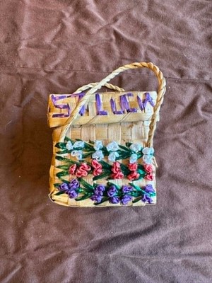 Super cute 4x4 inch Square woven basket with lid