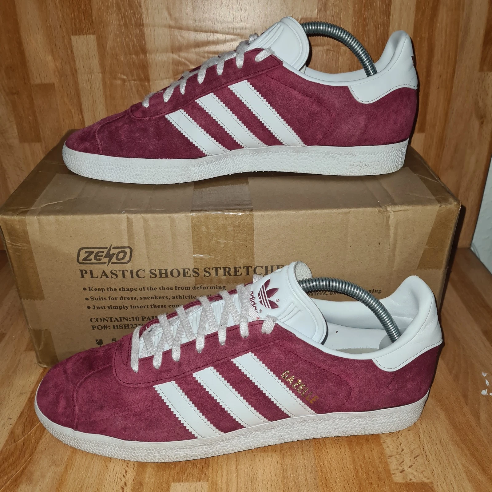 Adidas Gazelle Taglia UK 9 EU 43 1 3 Rosso Scarpe Uomo Sneakers Scarpe da Ginnastica