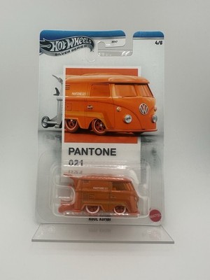 Hot Wheels Silver Series Pantone Volkswagen Kool Kombi Orange   1:64 Diecast