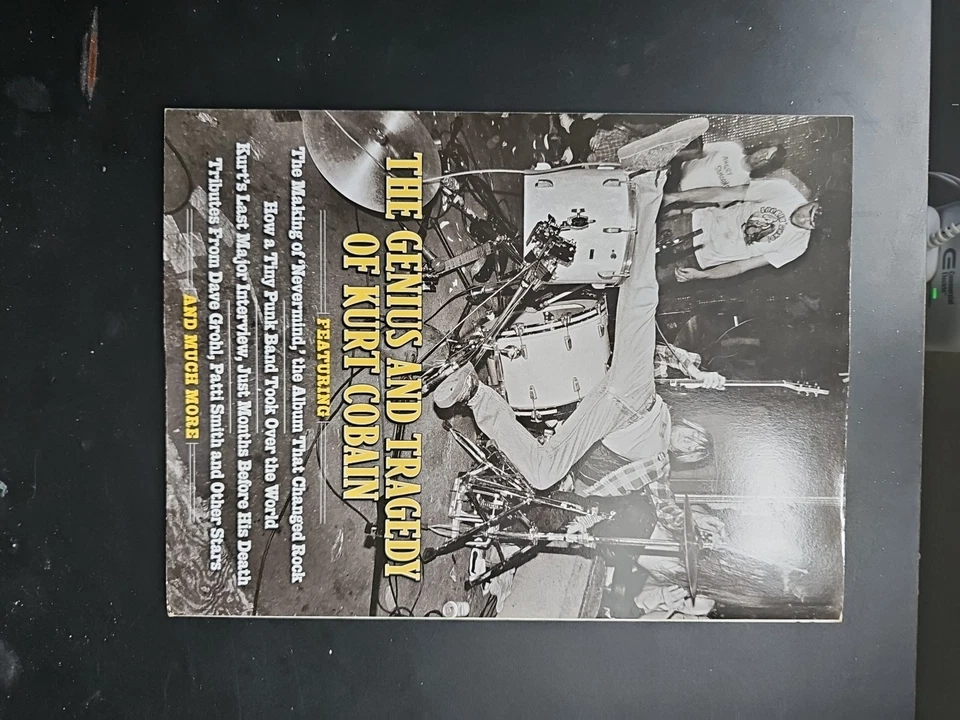 Nirvana Rolling Stone Magazine Special Collector’s Edition 2014 Kurt Cobain RARE — 第 2/2 张图片