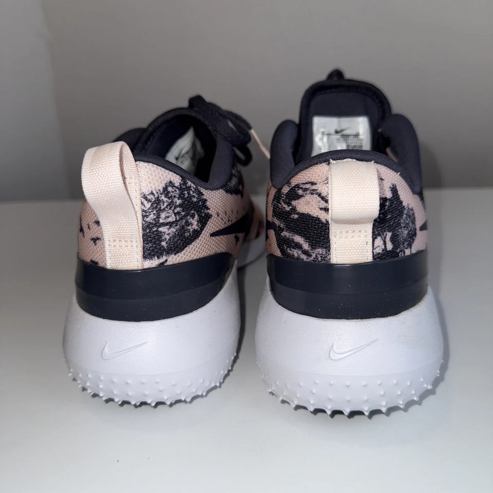 Zapatos de golf Nike para mujer sin clavos rosa y gris talla 8 AA1861-602 Foto 3 de 4