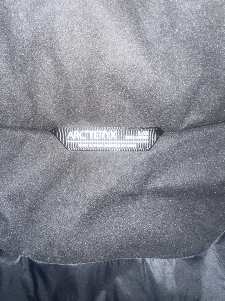 Arc'teryx Men's Koda Winter Parka Jacket Size L Black Pre-Owned - Image 4 of 4