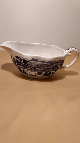 Liberty Blue Lafayette Landing West Point Gravy Boat England Used