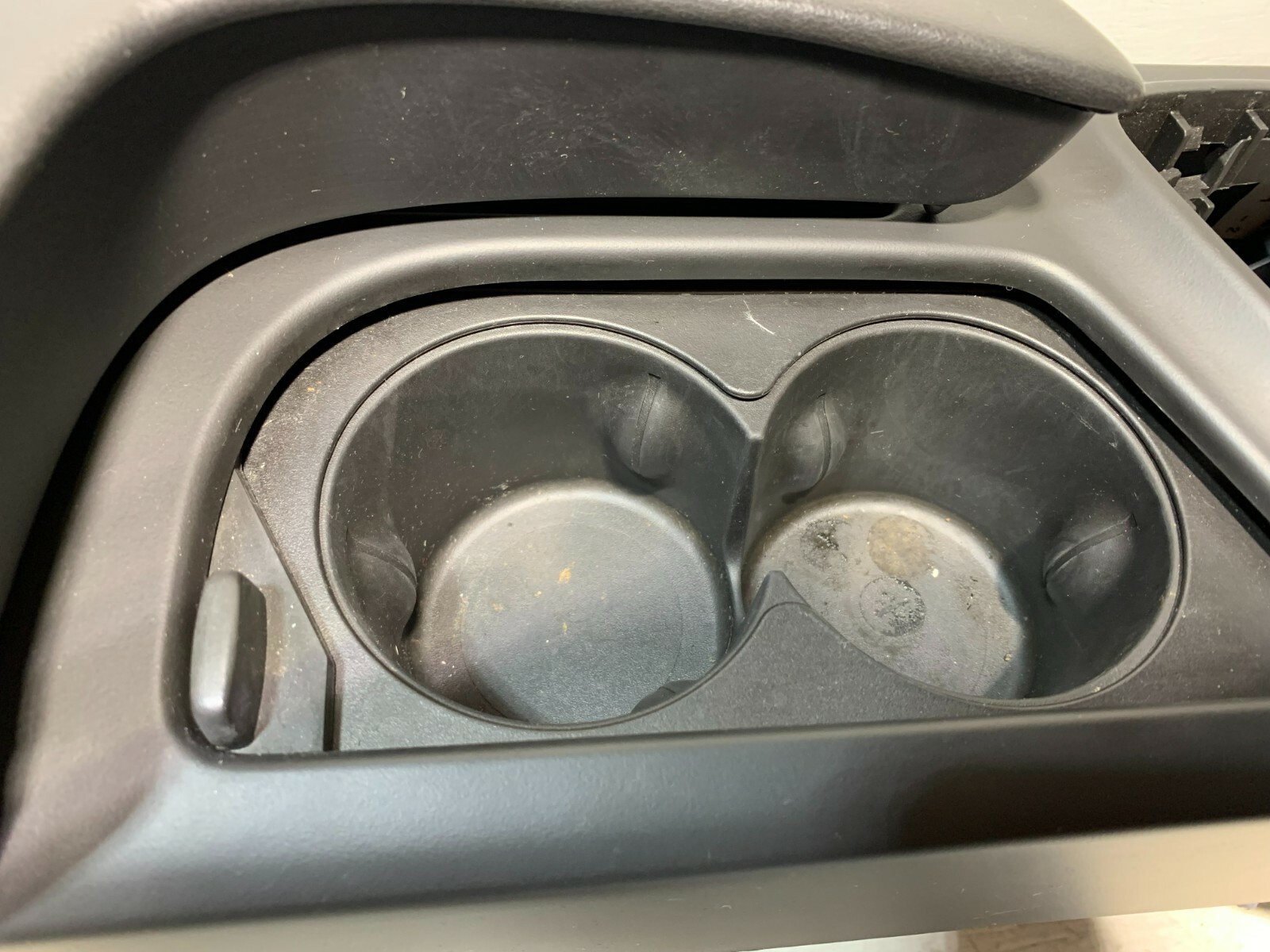 20112017 Buick Regal Center Console Arm Rest Partial Assembly Black