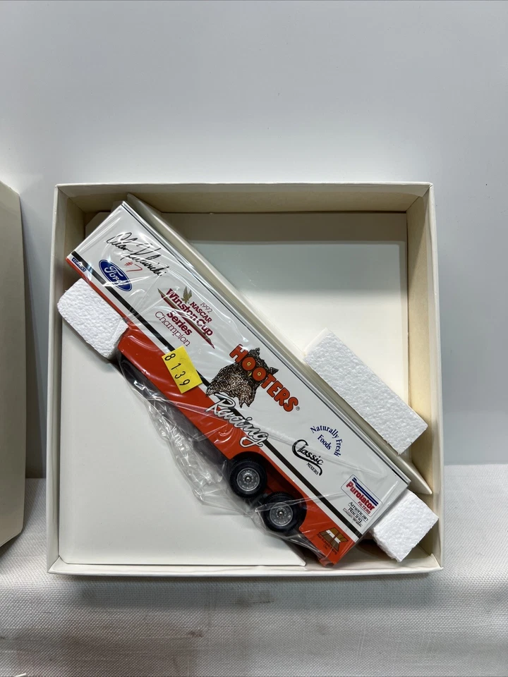 Camión remolque tractor Winross Alan Kulwicki Hooters Racing # 7 diecast nuevo LEER Foto 3 de 4