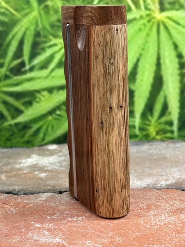 4" Caribbean Rosewood Twist Top Dugout With Red Shark Tip, Poker & Extra Spring - Picture 3 of 7