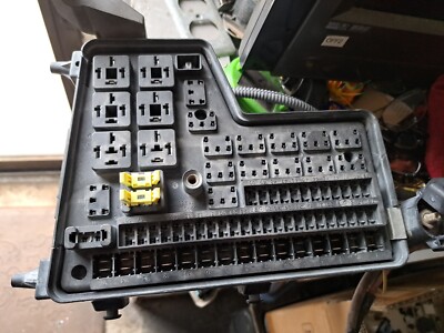 2004 dodge ram 1500 cigarette lighter fuse plug location? OEM 05026034AA Power Distribution Fusebox