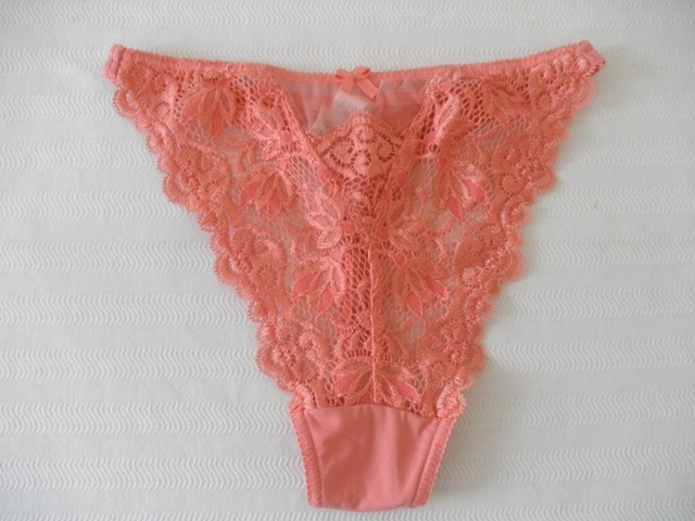 string femme marque