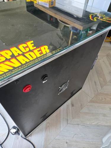 900 old school games 2 played or one in very good condition 