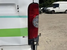 Feu arrière Nissan INTERSTAR