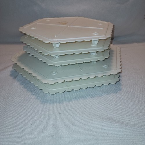 5 Wilton Hexagon Scalloped Cake Separator Plates 9 inch and 12 inch