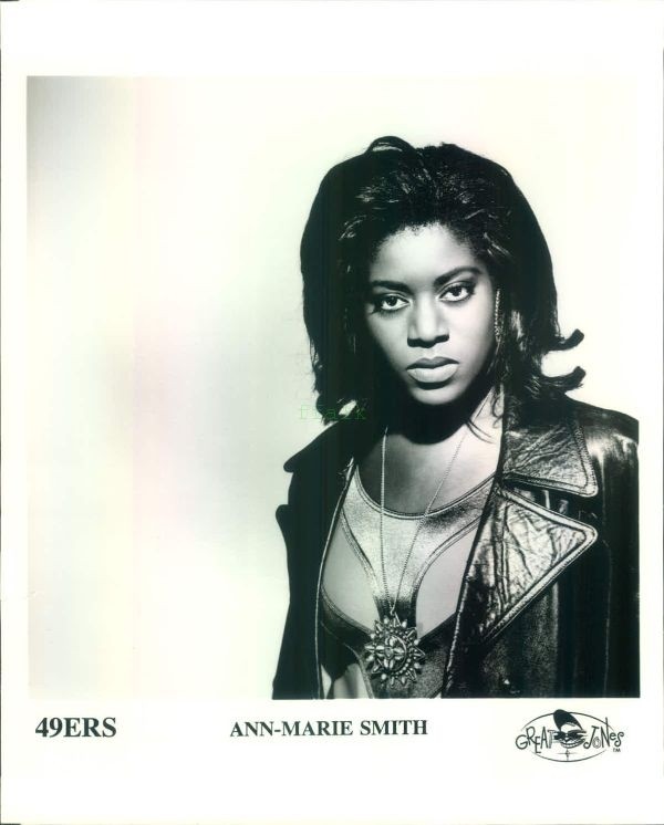 Press Photo: ANN-MARIE SMITH 8x10 B&W