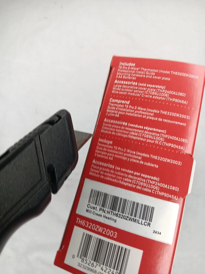 Honeywell *CONTRACTOR BRANDED - see pics* TH6320ZW2003 T6 PRO Z-Wave Thermostat - Image 4 of 4