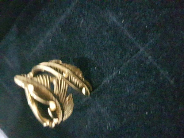 Alternate view of Beautiful Leaf Design Gold Plated Ring