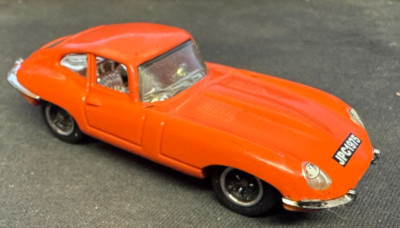 Matchbox 1961 Jaguar E Type Coupe Orange British Sports Car Toy Model