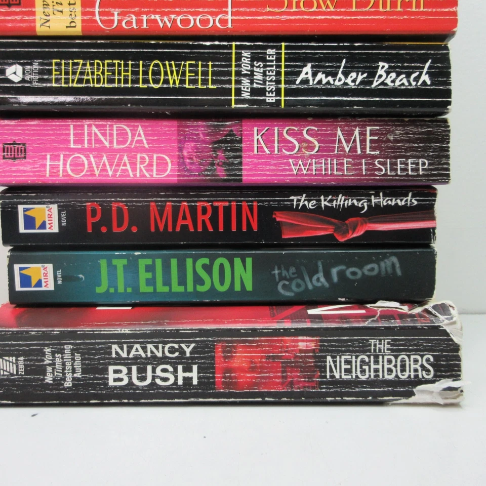 Lot of 10 Romantic Suspense Paperback Books Foto 3 de 4