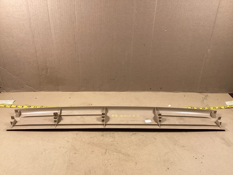 2004 - 2010 年宝马 X3 E83 后置上盖带盖三角板盖 333857 原始设备制造商。 — 第 3/4 张图片