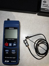 REED Instruments Vibration Meter R7000SD SD Series Data Logger